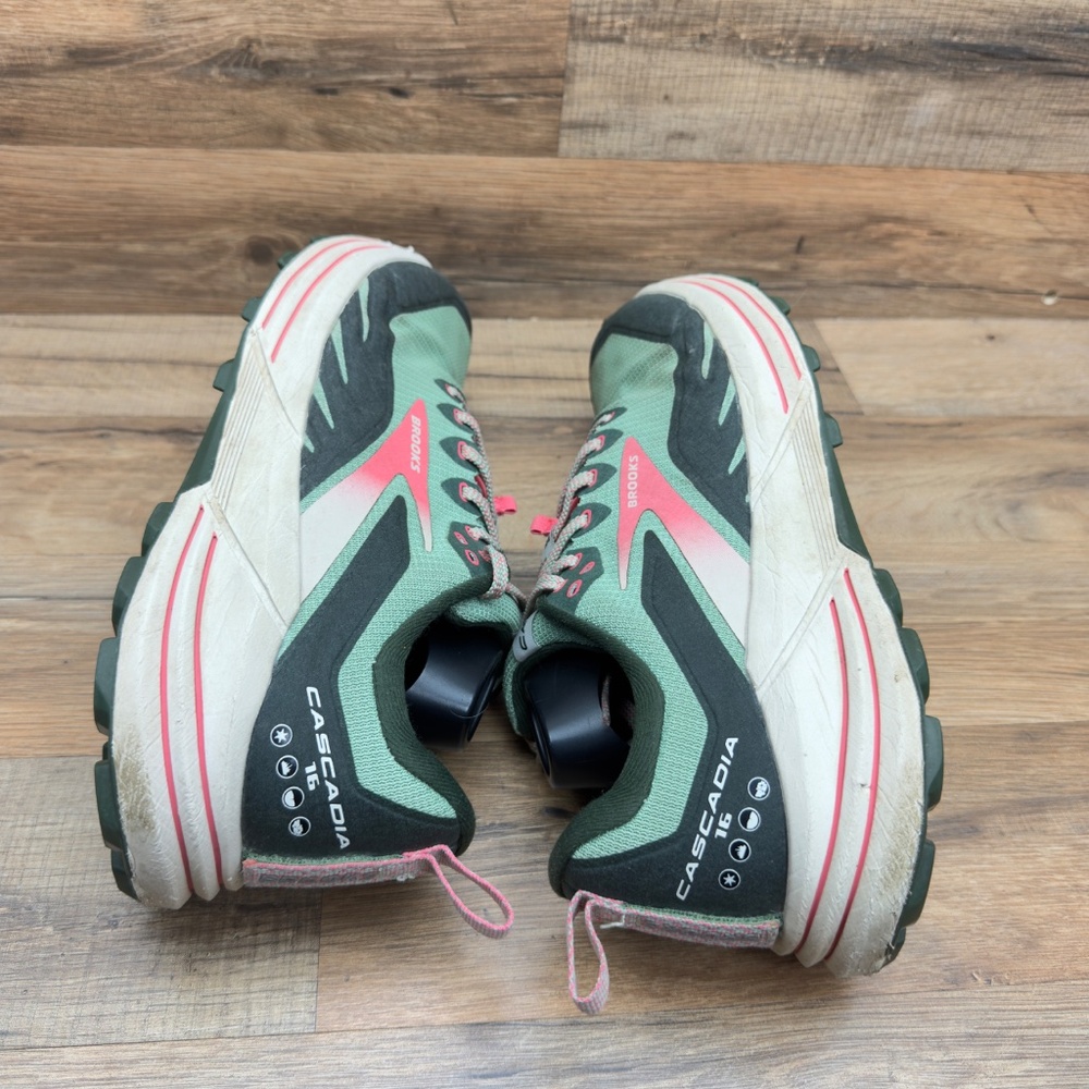 Brooks Cascadia 16 Women’s Size 11 Basil Coral Trail Running Shoes 1203631B394 - Picture 5 of 9